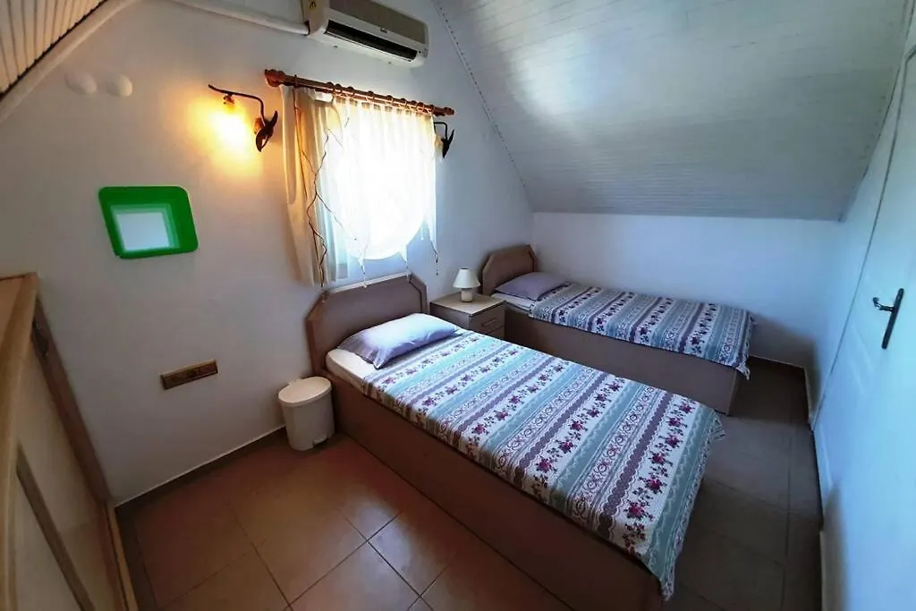 Kusadasi Sezonluk Oezel Havuzlu Bungalov Villa Only Seasonal Rental Villa Minimum 60 Days