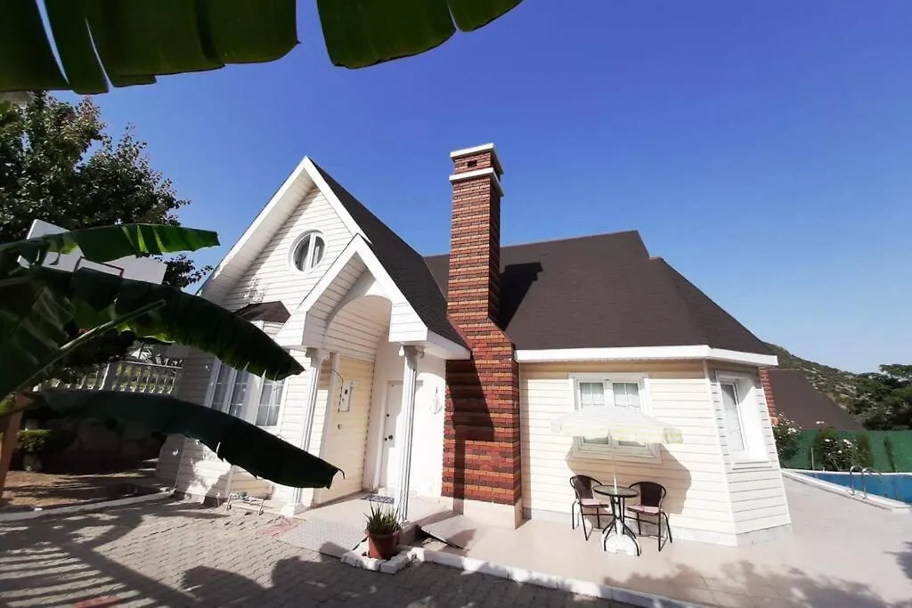 Kusadasi Sezonluk Oezel Havuzlu Bungalov Villa Only Seasonal Rental Villa Minimum 60 Days 터키