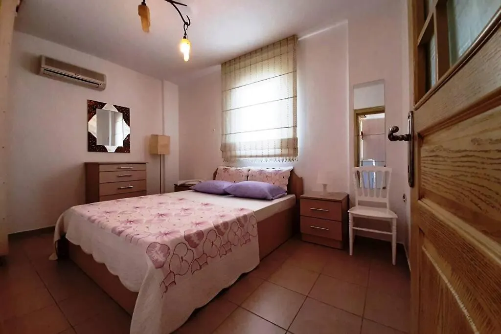 Kuşadası Sezonluk Özel Havuzlu Bungalov Villa only seasonal rental villa minimum 60 days Türkiye