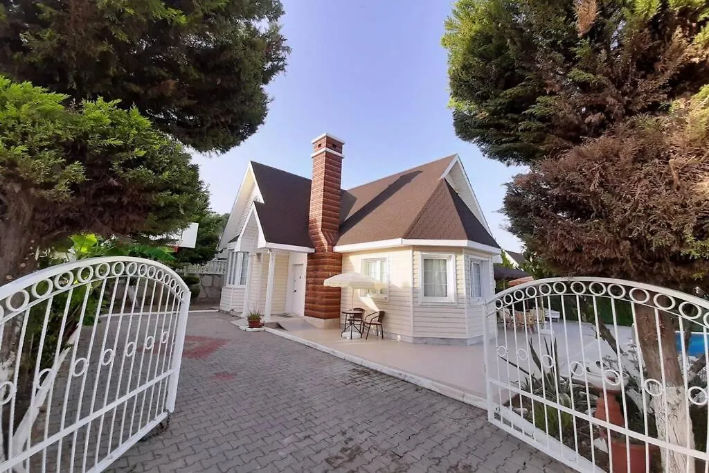 Kuşadası Sezonluk Özel Havuzlu Bungalov Villa only seasonal rental villa minimum 60 days